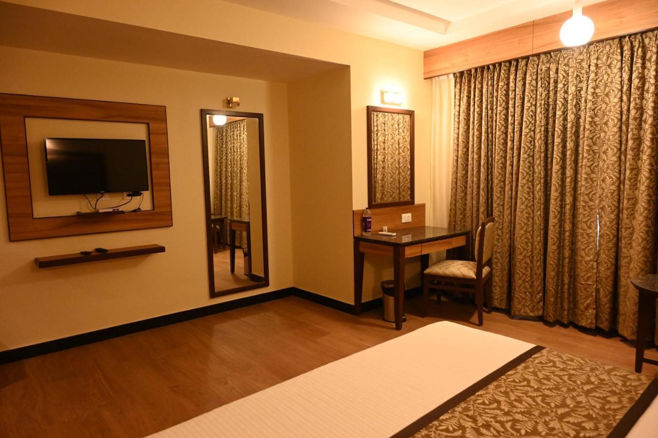 Hotel Sms Grand Imperial Vellore Dış mekan fotoğraf