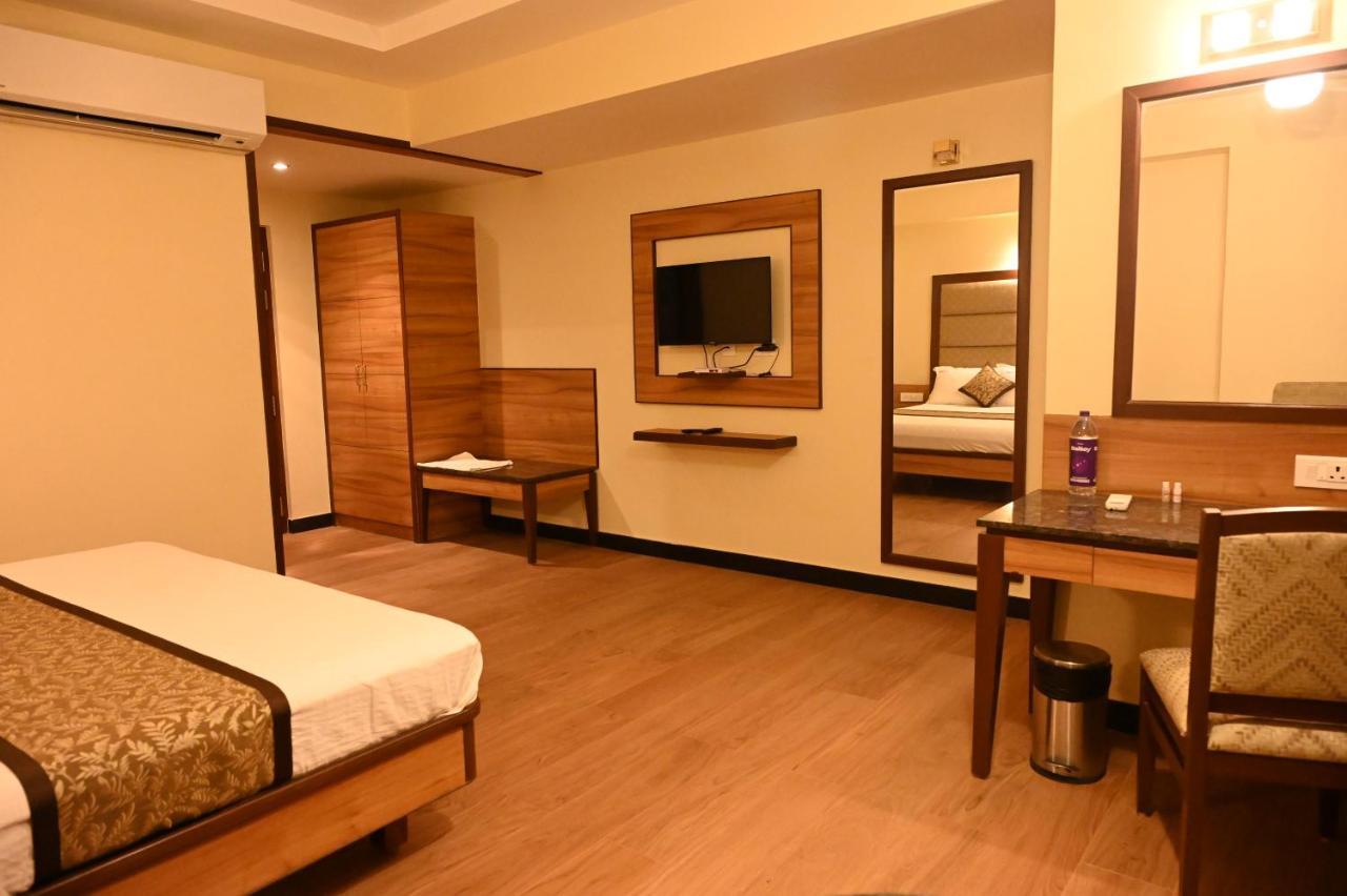 Hotel Sms Grand Imperial Vellore Dış mekan fotoğraf